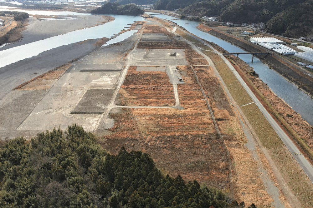 令和３年度　仁淀川用石地区河床掘削工事画像