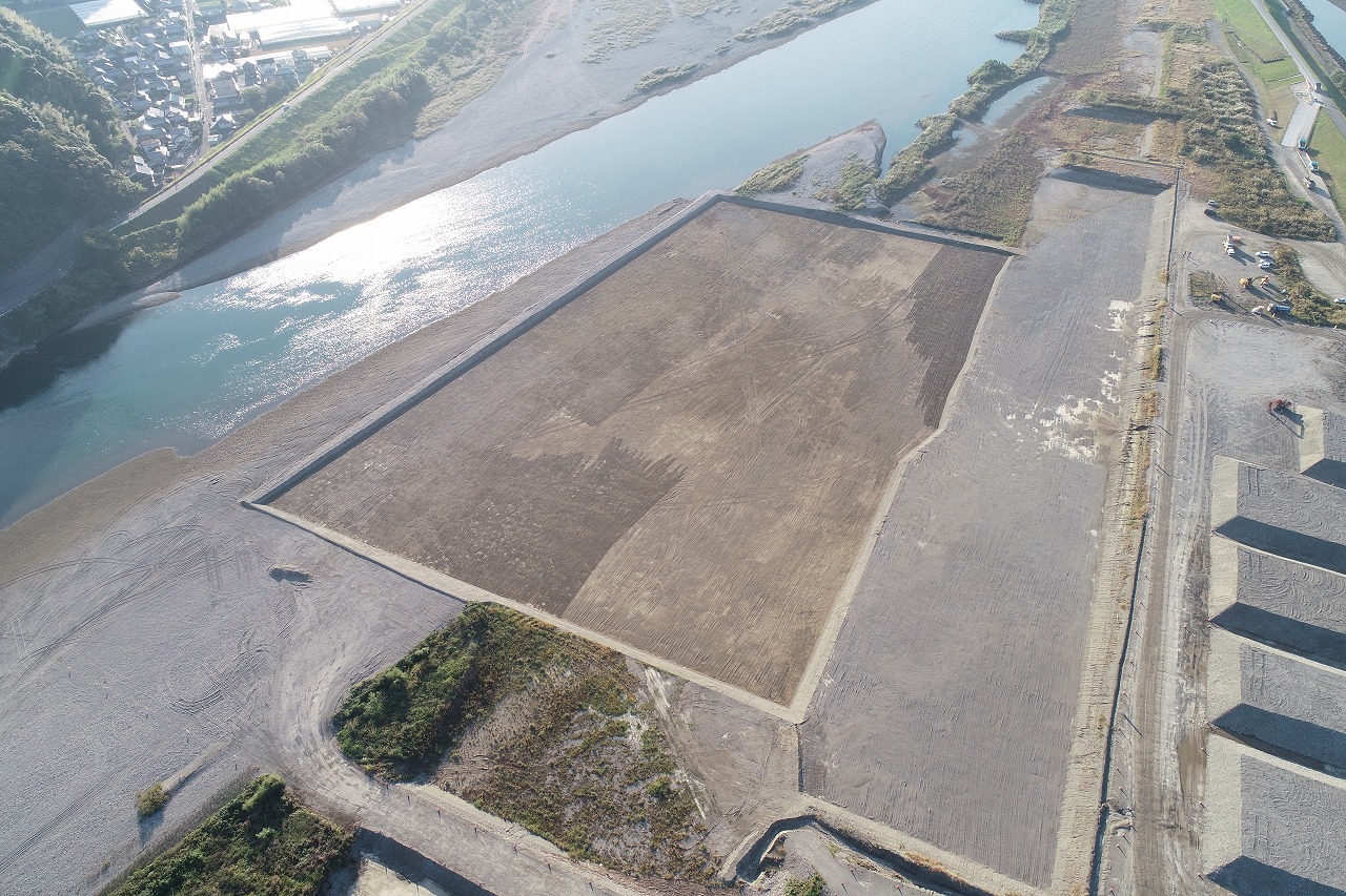 R6年度 仁淀川用石地区河道掘削工事画像