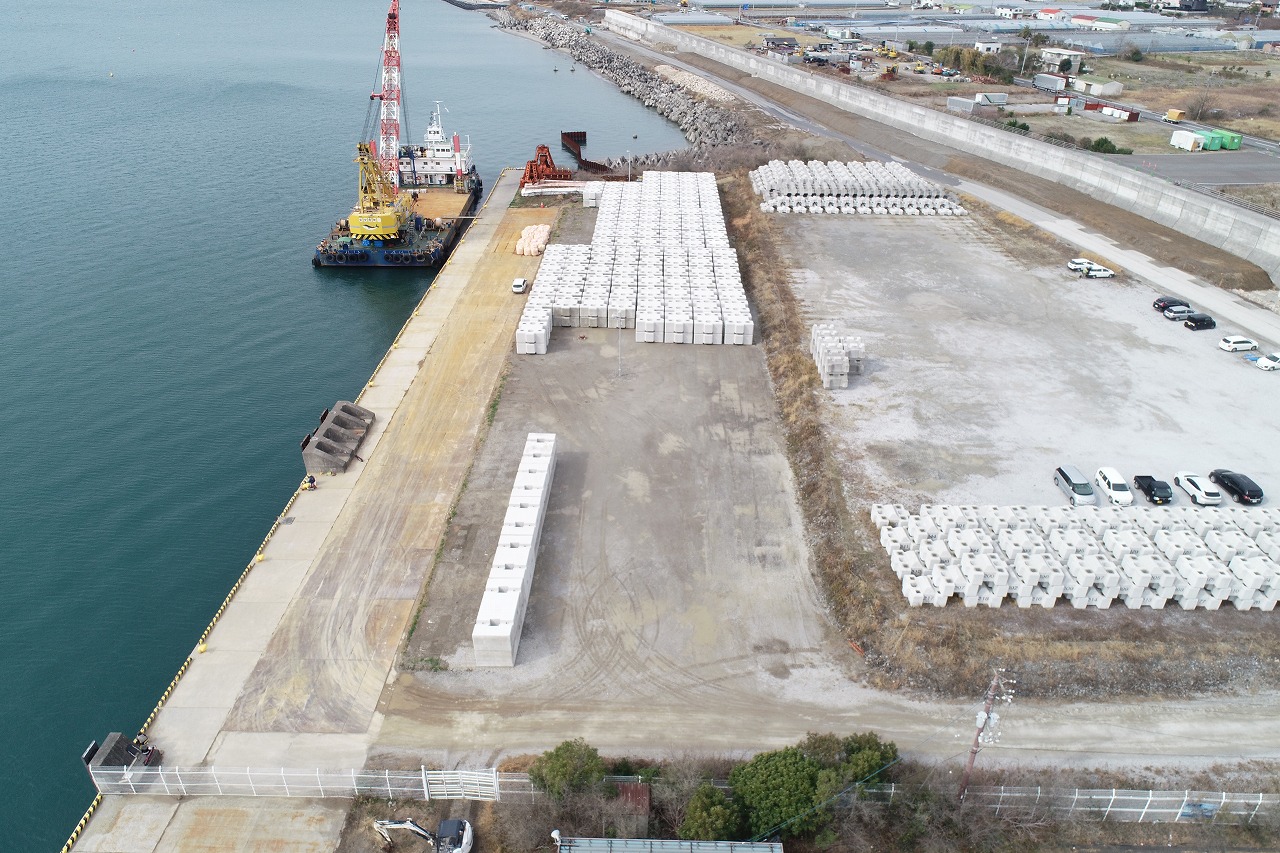 高知港海岸湾口地区津波防波堤工事（その（１）)画像