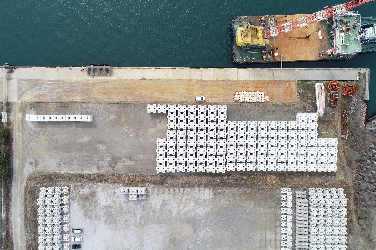 高知港海岸湾口地区津波防波堤工事（その（１）)画像