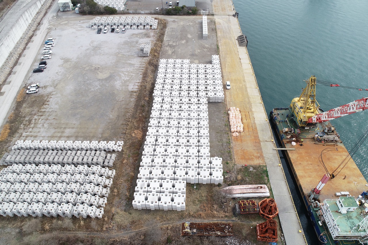 高知港海岸湾口地区津波防波堤工事（その（１）)画像