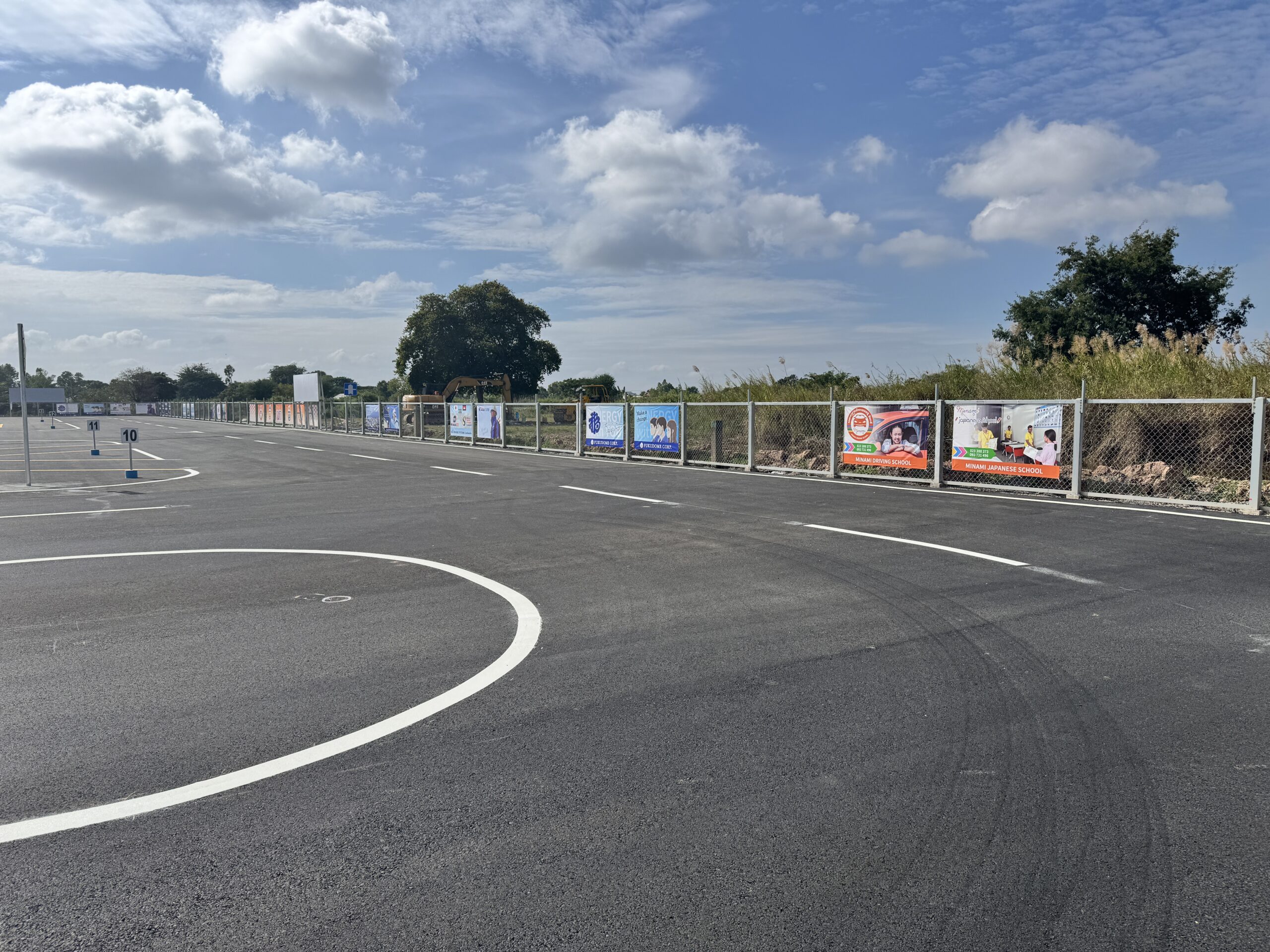 MINAMI CAMBODIA AI自動車教習コース 建設工事画像