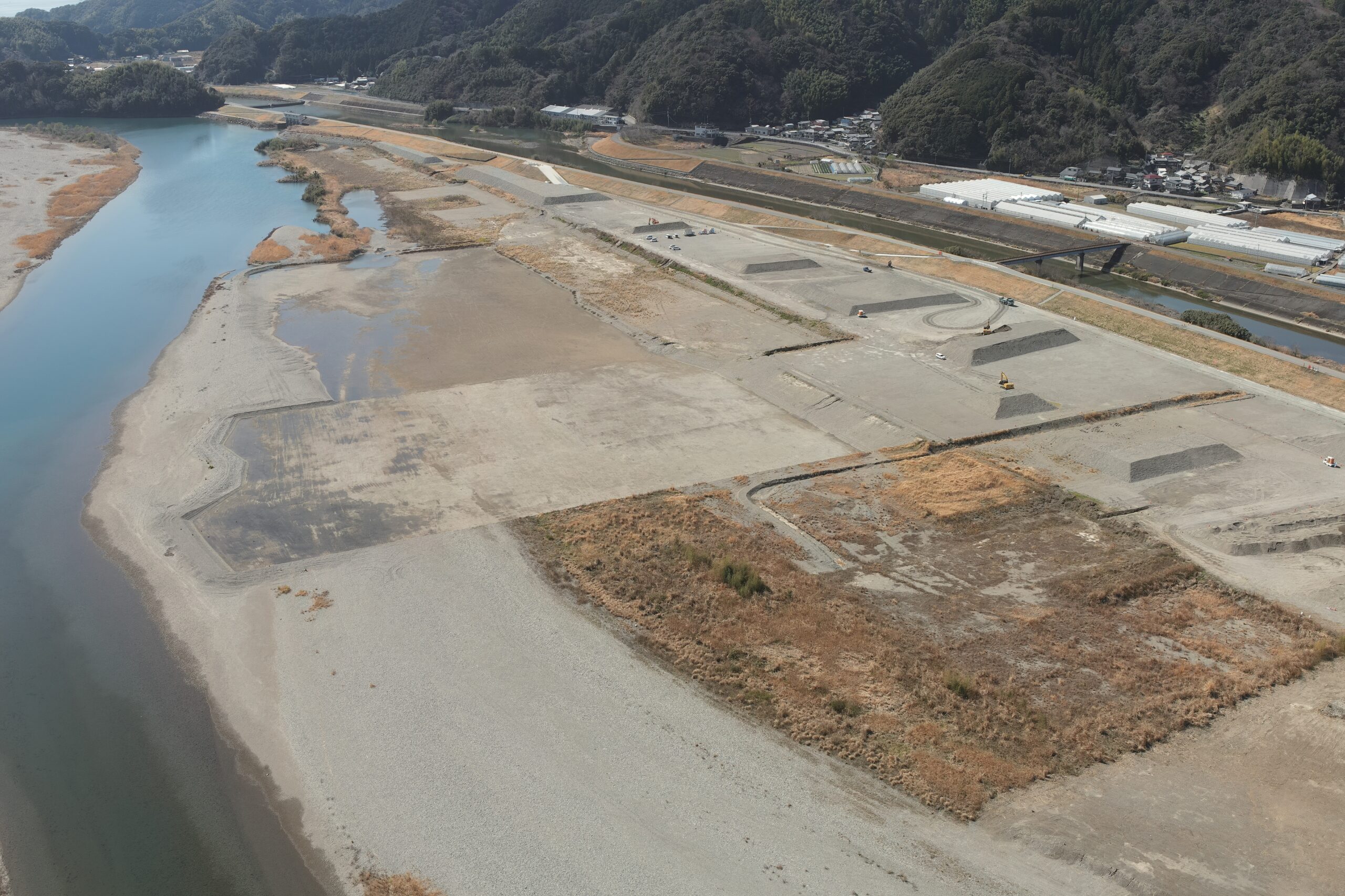 令和7年度 仁淀川用石地区河道掘削工事画像